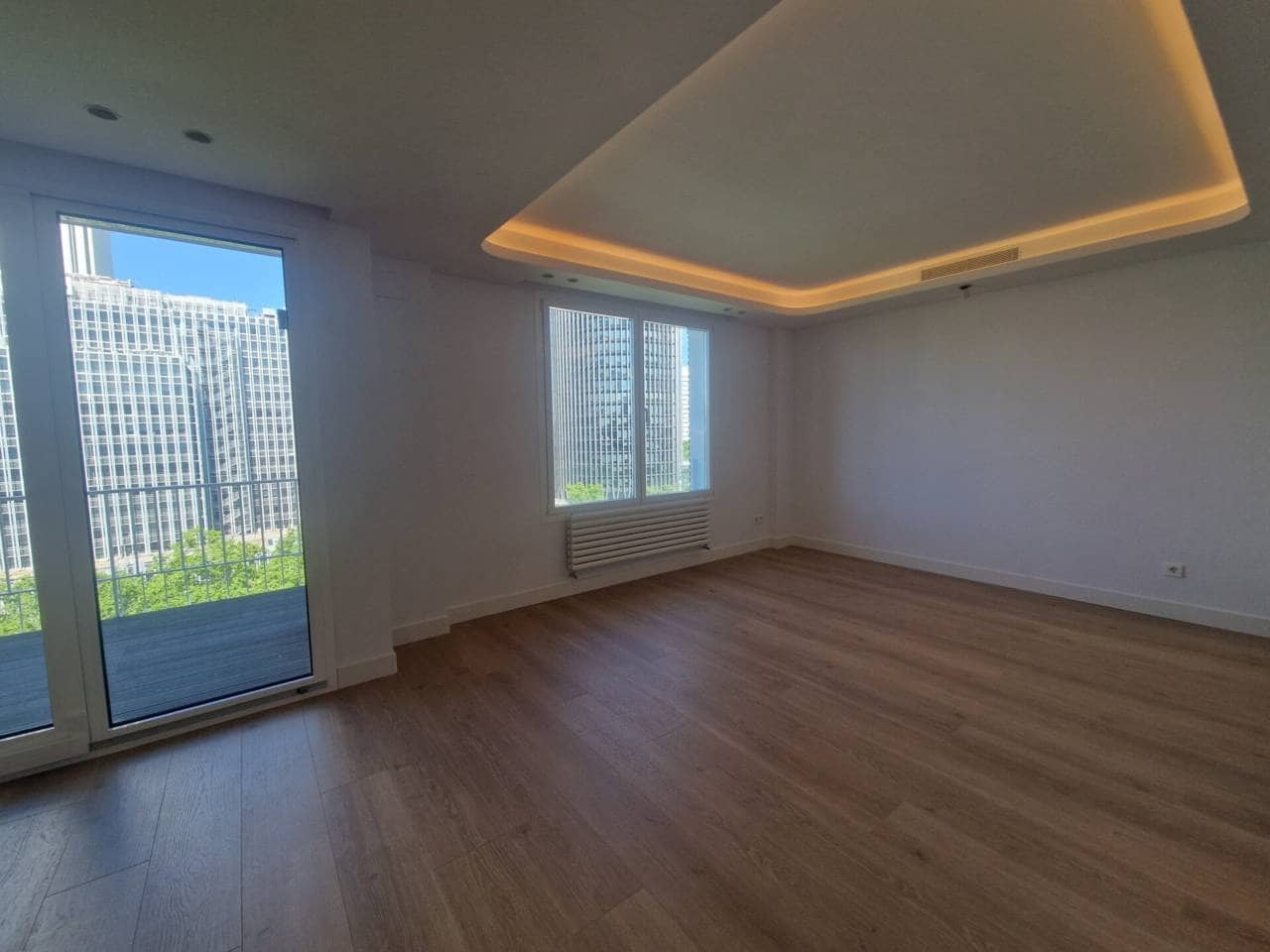 4 soveværelse Lejlighed til salg i Madrid by - € 2.695.000 (Ref: 9850803)