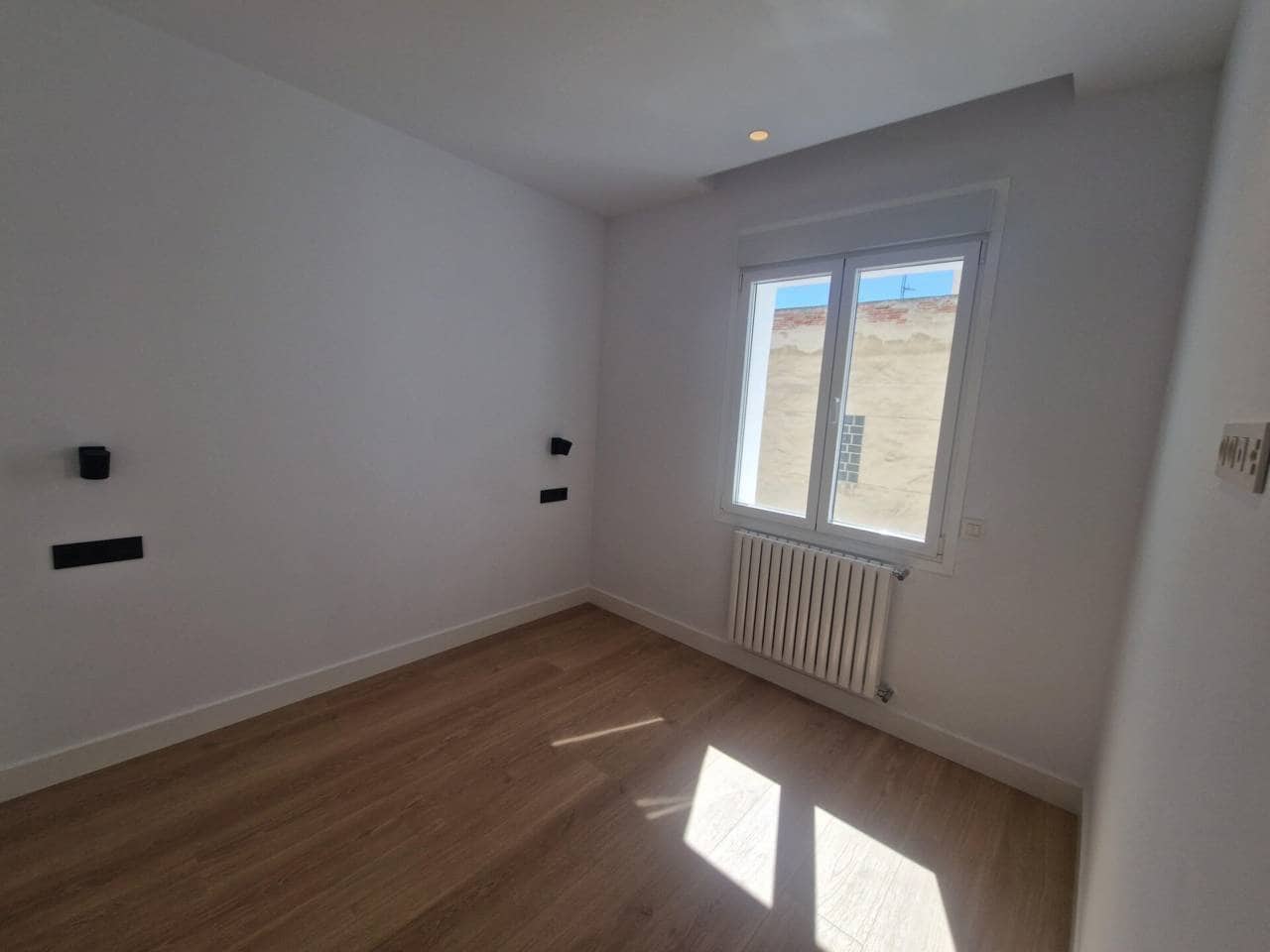 4 soveværelse Lejlighed til salg i Madrid by - € 2.695.000 (Ref: 9850803)