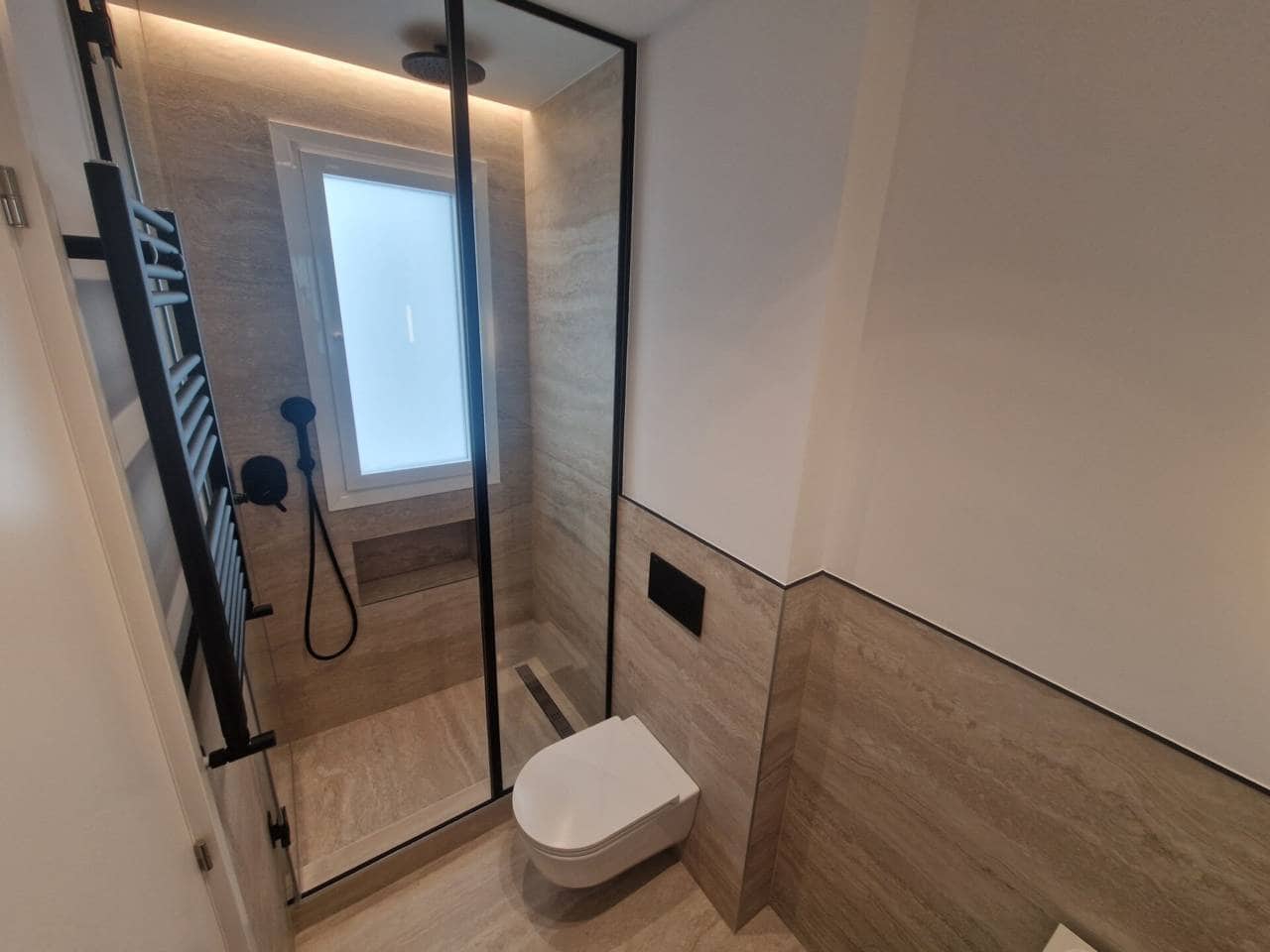 4 soveværelse Lejlighed til salg i Madrid by - € 2.695.000 (Ref: 9850803)