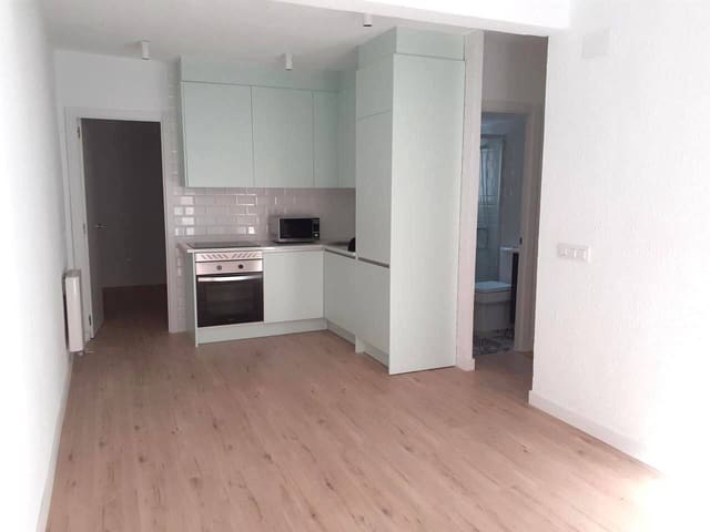 2 soveværelse Lejlighed til salg i Madrid by - € 240.000 (Ref: 9850804)