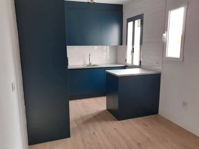 2 soveværelse Lejlighed til salg i Madrid by - € 230.000 (Ref: 9850805)