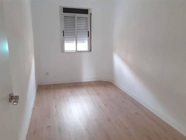 2 soveværelse Lejlighed til salg i Madrid by - € 230.000 (Ref: 9850805)