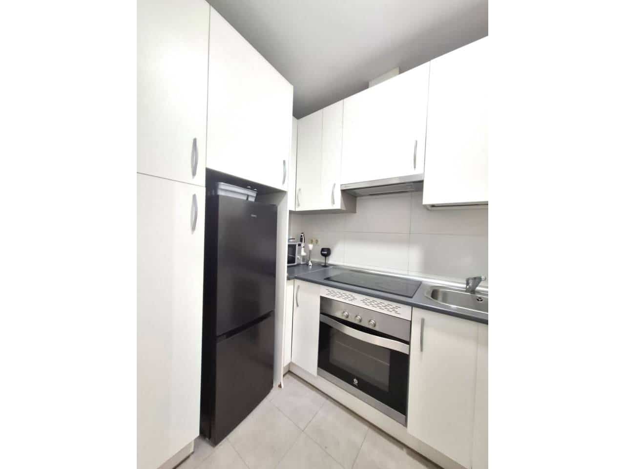 4 Zimmer Wohnung zu vermieten in Madrid Stadt - 1.700 € (Ref: 9880490)