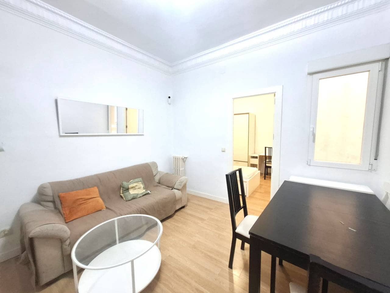 4 Zimmer Wohnung zu vermieten in Madrid Stadt - 1.700 € (Ref: 9880490)