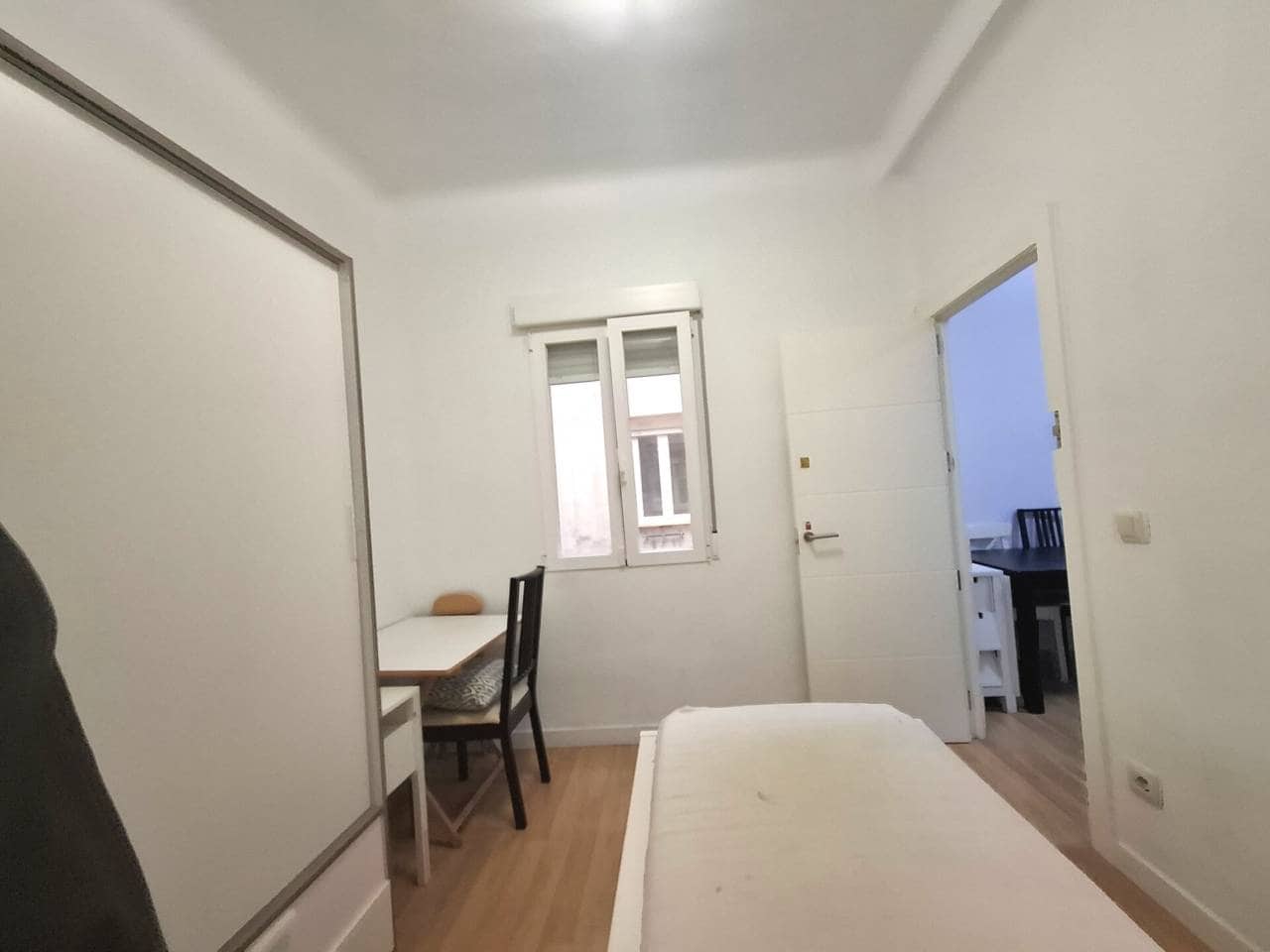 4 Zimmer Wohnung zu vermieten in Madrid Stadt - 1.700 € (Ref: 9880490)