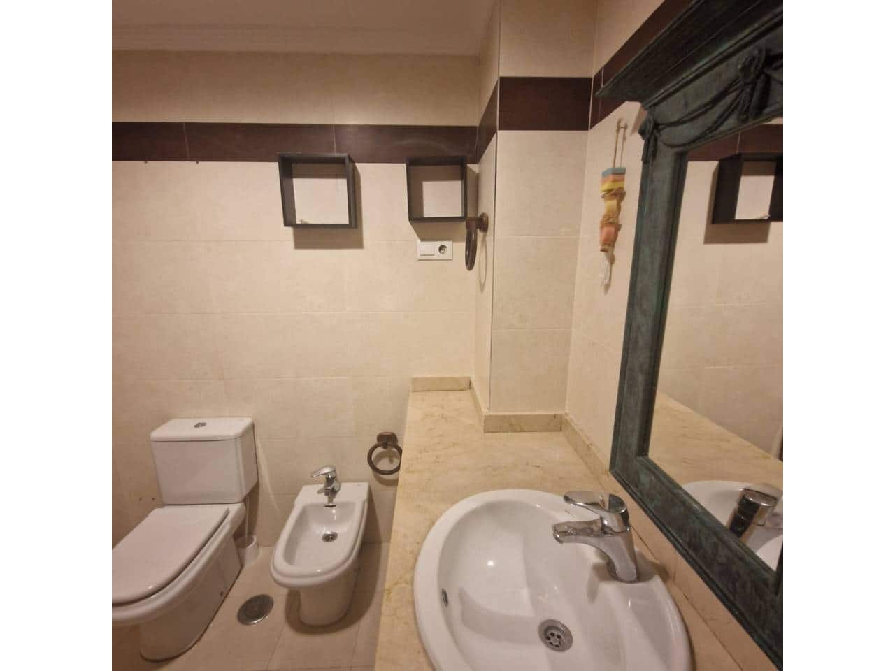 2 bedroom Flat for rent in Malaga city with pool garage - € 1,550 (Ref: 9902698)