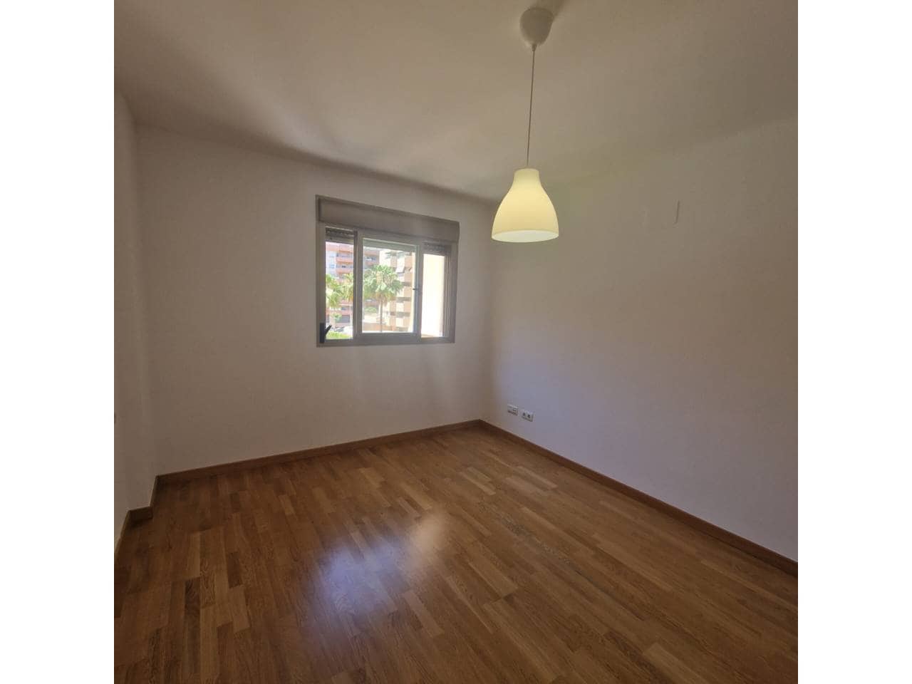 2 bedroom Flat for rent in Malaga city with pool garage - € 1,550 (Ref: 9902698)