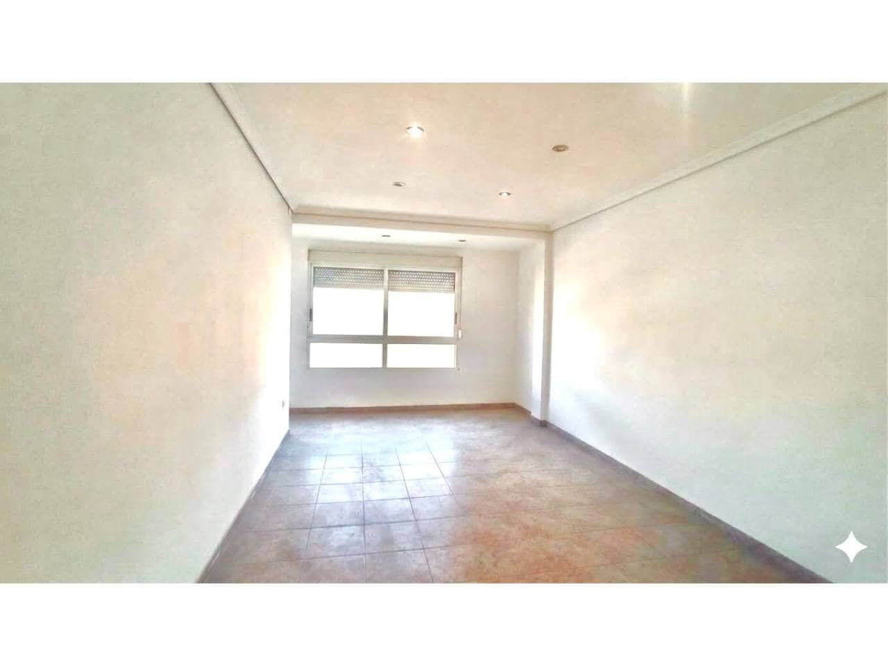 3 quarto Apartamento para arrendar em Almassora / Almazora - 600 € (Ref: 9926624)