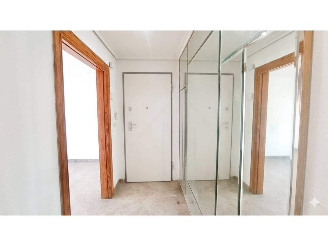 3 quarto Apartamento para arrendar em Almassora / Almazora - 600 € (Ref: 9926624)