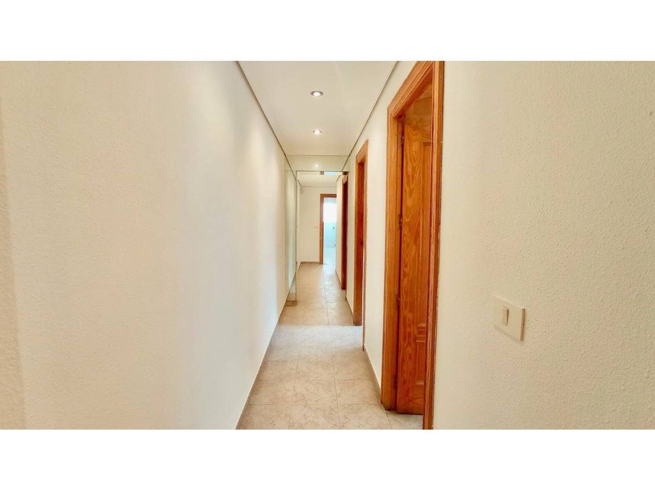 3 quarto Apartamento para arrendar em Almassora / Almazora - 600 € (Ref: 9926624)