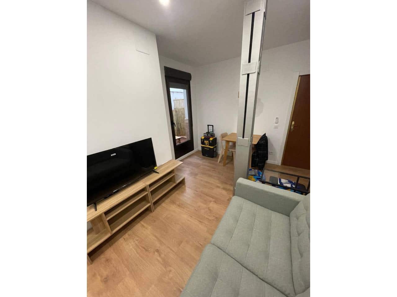1 quarto Apartamento para arrendar em Madrid cidade - 1 250 € (Ref: 9961878)