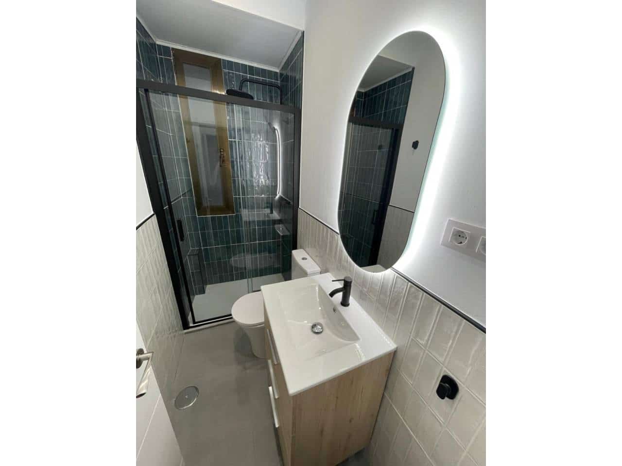 1 quarto Apartamento para arrendar em Madrid cidade - 1 250 € (Ref: 9961878)