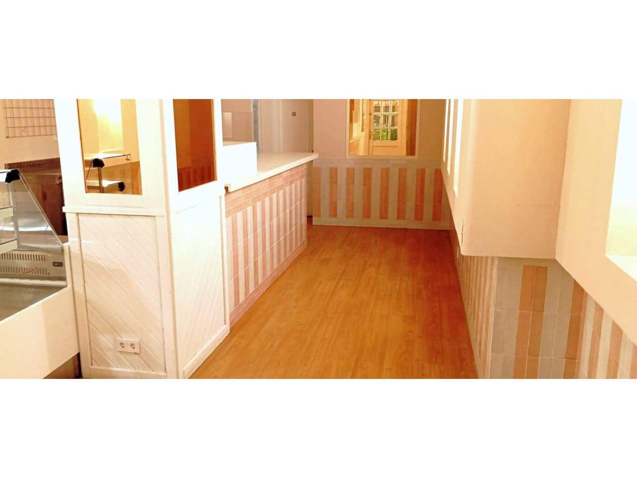 Gewerbe zu verkaufen in Tres Cantos - 220.000 € (Ref: 9986243)