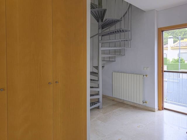 Pareado de 3 habitaciones en Torrent en alquiler con piscina garaje - 2.300 € (Ref: 9997863)