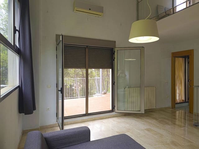 Pareado de 3 habitaciones en Torrent en alquiler con piscina garaje - 2.300 € (Ref: 9997863)