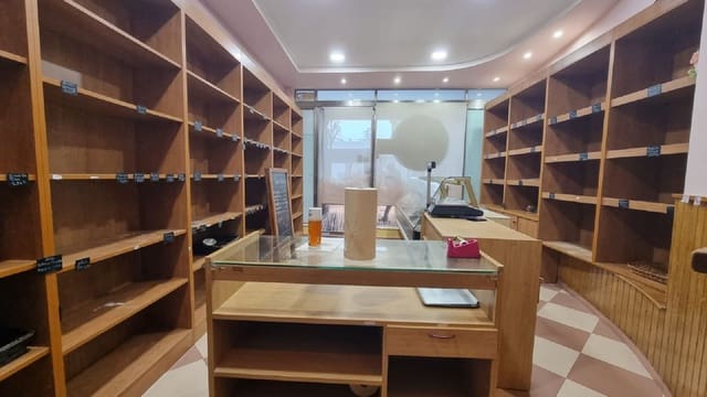 Commercieel te huur in Palencia stad - € 650 (Ref: 10099520)