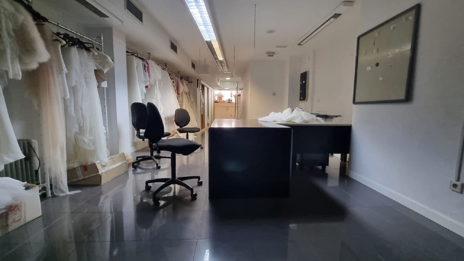 Commercial for sale in Palencia city - € 500,000 (Ref: 10099523)