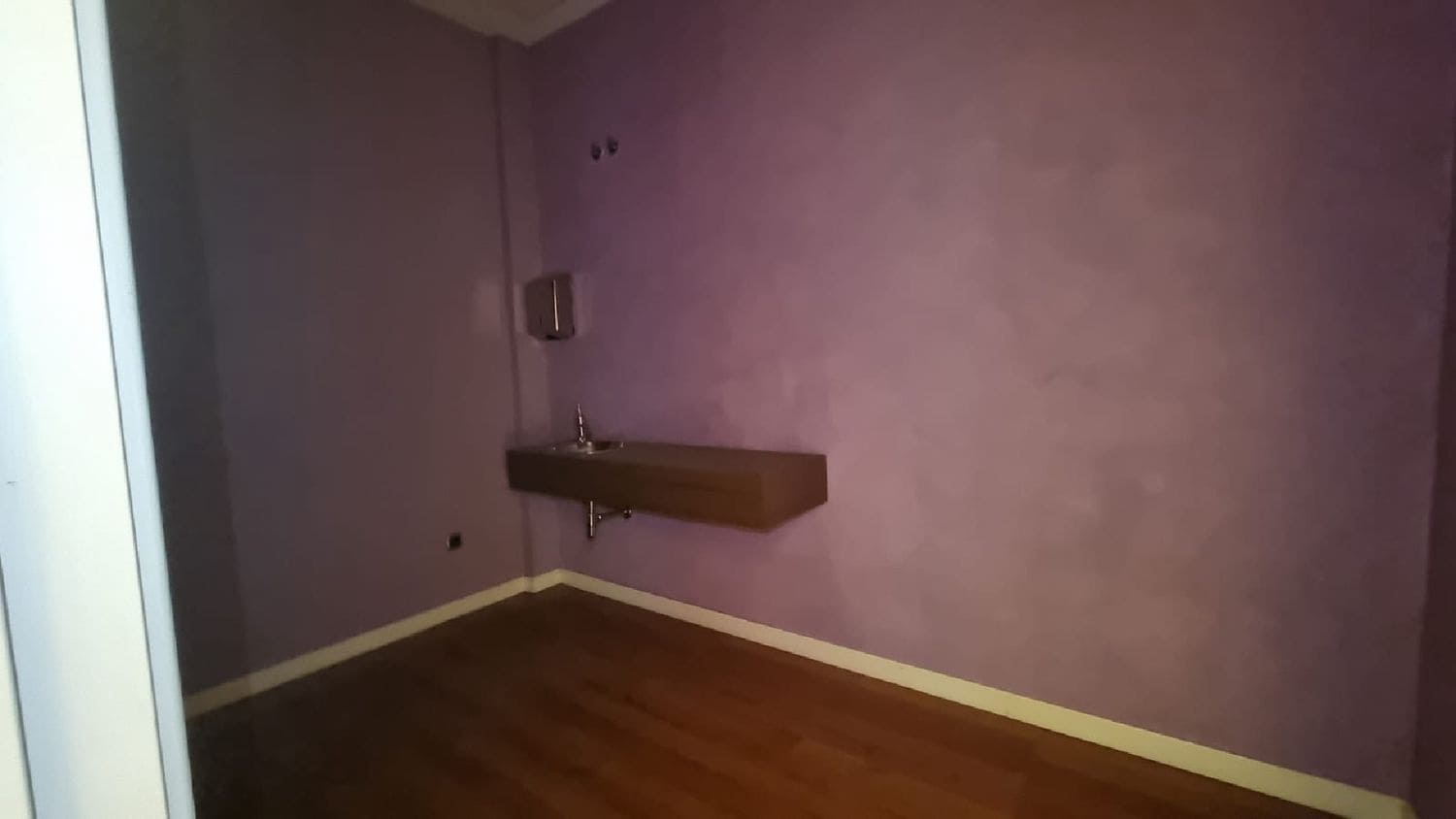 Commercial for sale in Palencia city - € 365,000 (Ref: 10099525)