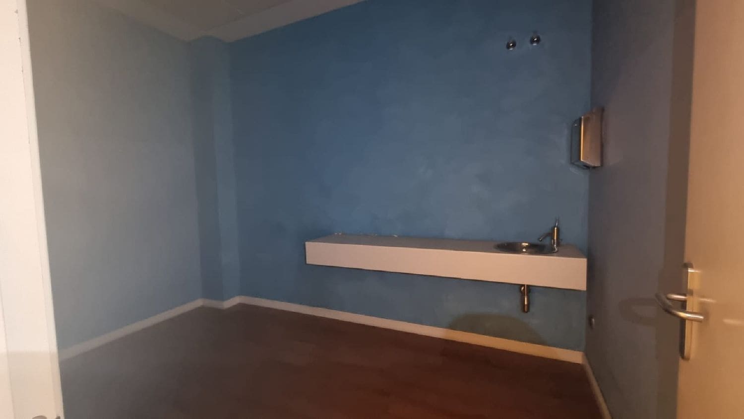 Commercial for sale in Palencia city - € 365,000 (Ref: 10099525)