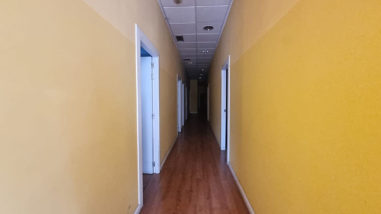 Commercial for sale in Palencia city - € 365,000 (Ref: 10099525)