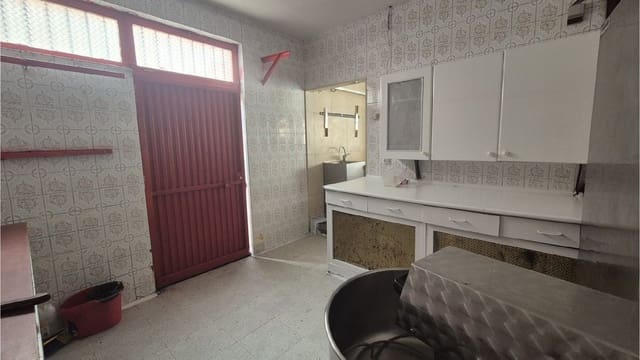 Commercieel te koop in Palencia stad - € 80.000 (Ref: 10099526)
