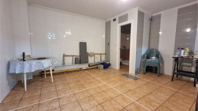 Commercieel te huur in Palencia stad - € 400 (Ref: 10099534)