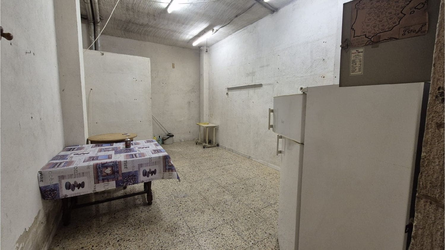 Kommersiell til leie i Palencia by - € 500 (Ref: 10099537)