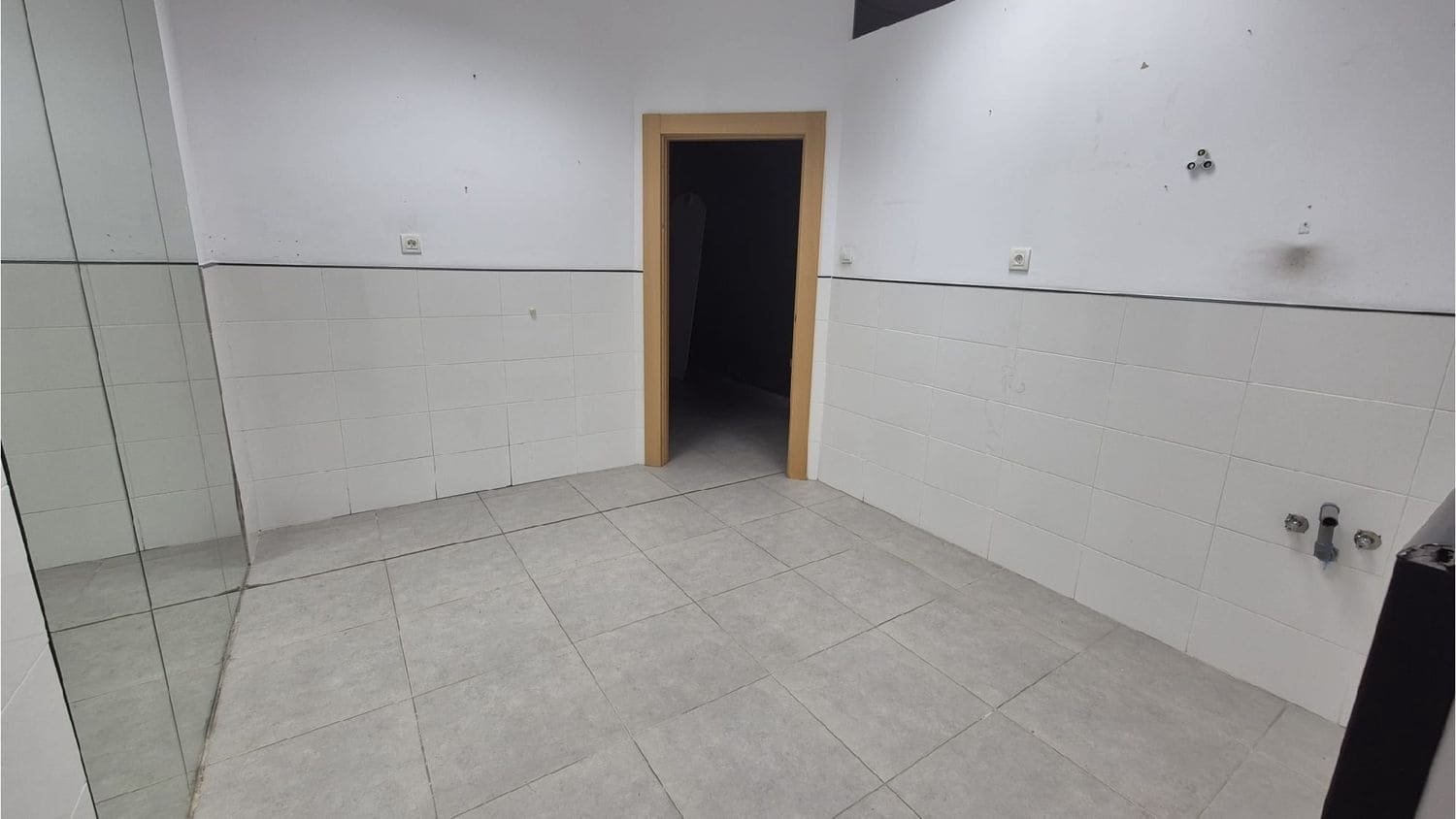 Kommersiell til leie i Palencia by - € 550 (Ref: 10099538)