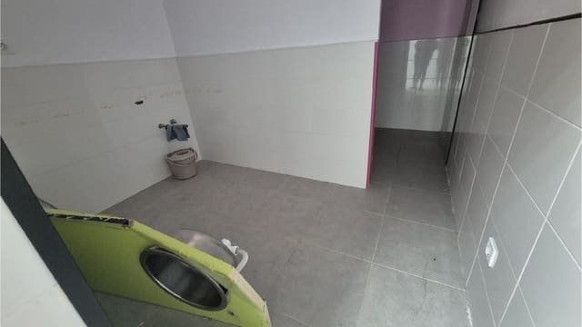 Commercieel te huur in Palencia stad - € 550 (Ref: 10099538)