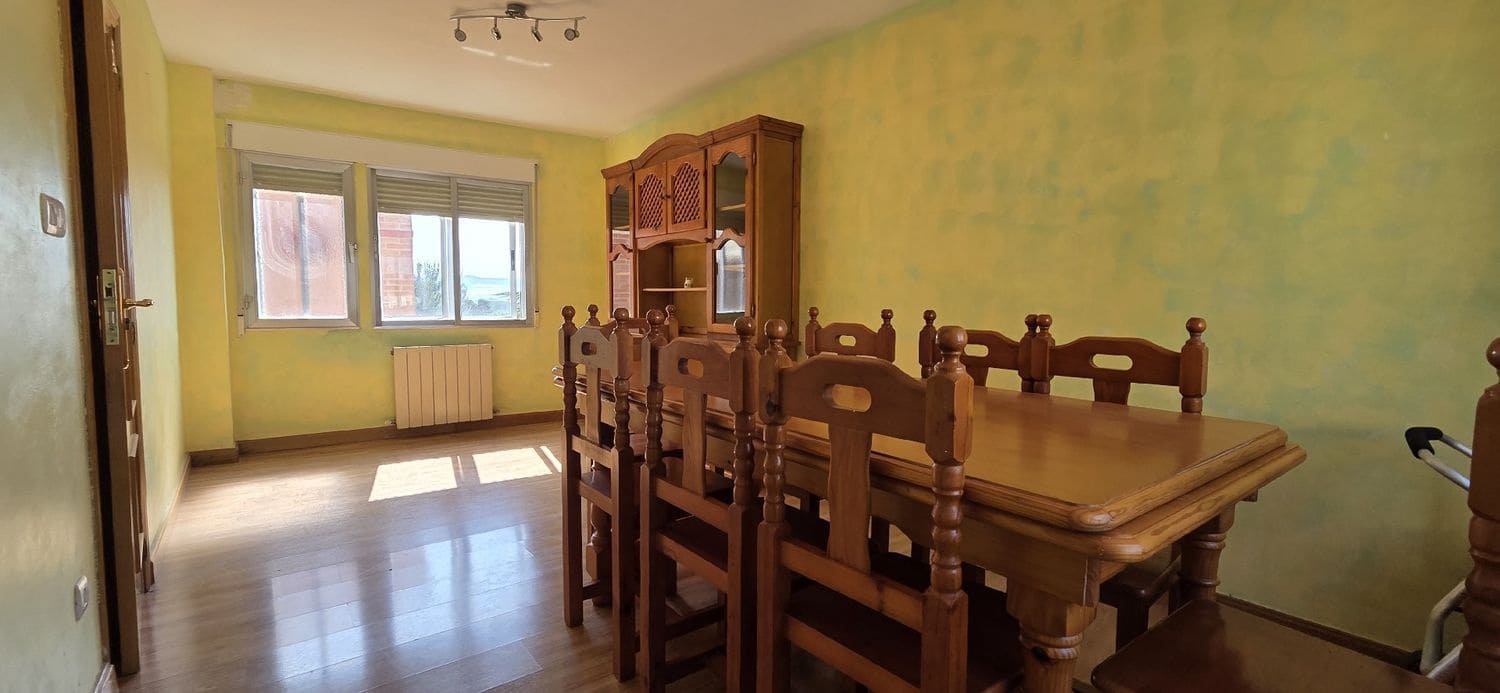 Wohnung zu verkaufen in Palencia Stadt - 159.000 € (Ref: 10106574)