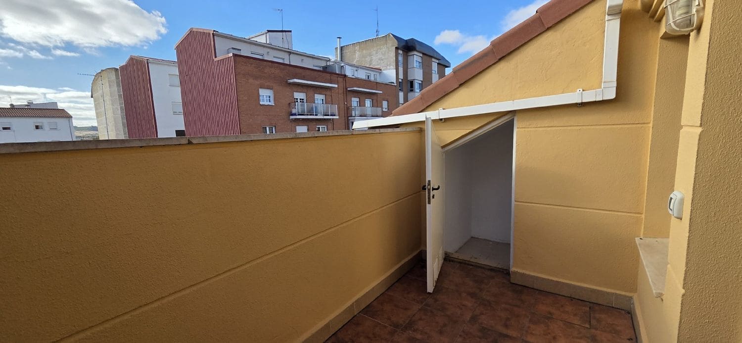 Penthouse te koop in Palencia stad - € 179.000 (Ref: 10106575)