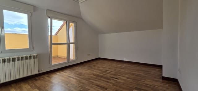 Penthouse te koop in Palencia stad - € 179.000 (Ref: 10106575)