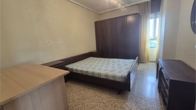 Flat te koop in Palencia stad - € 145.000 (Ref: 10106580)