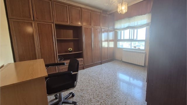 Flat te koop in Palencia stad - € 145.000 (Ref: 10106580)