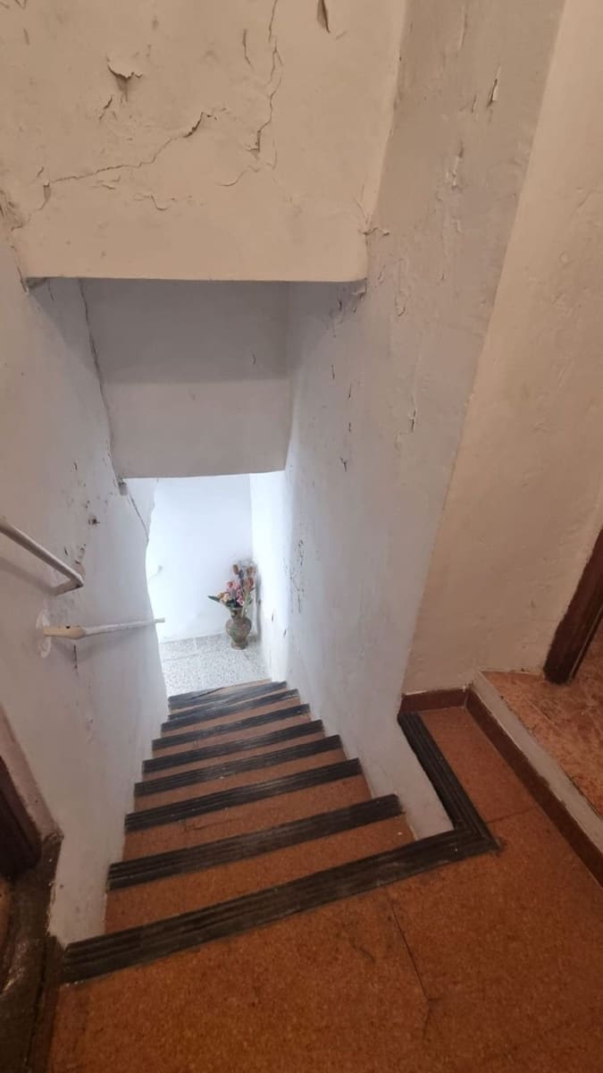 Townhouse for sale in Valdeolmillos - € 25,000 (Ref: 10130467)