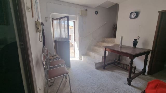 Townhouse for sale in Valdeolmillos - € 25,000 (Ref: 10130467)