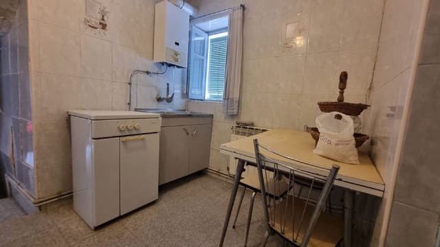 Townhouse for sale in Valdeolmillos - € 25,000 (Ref: 10130467)
