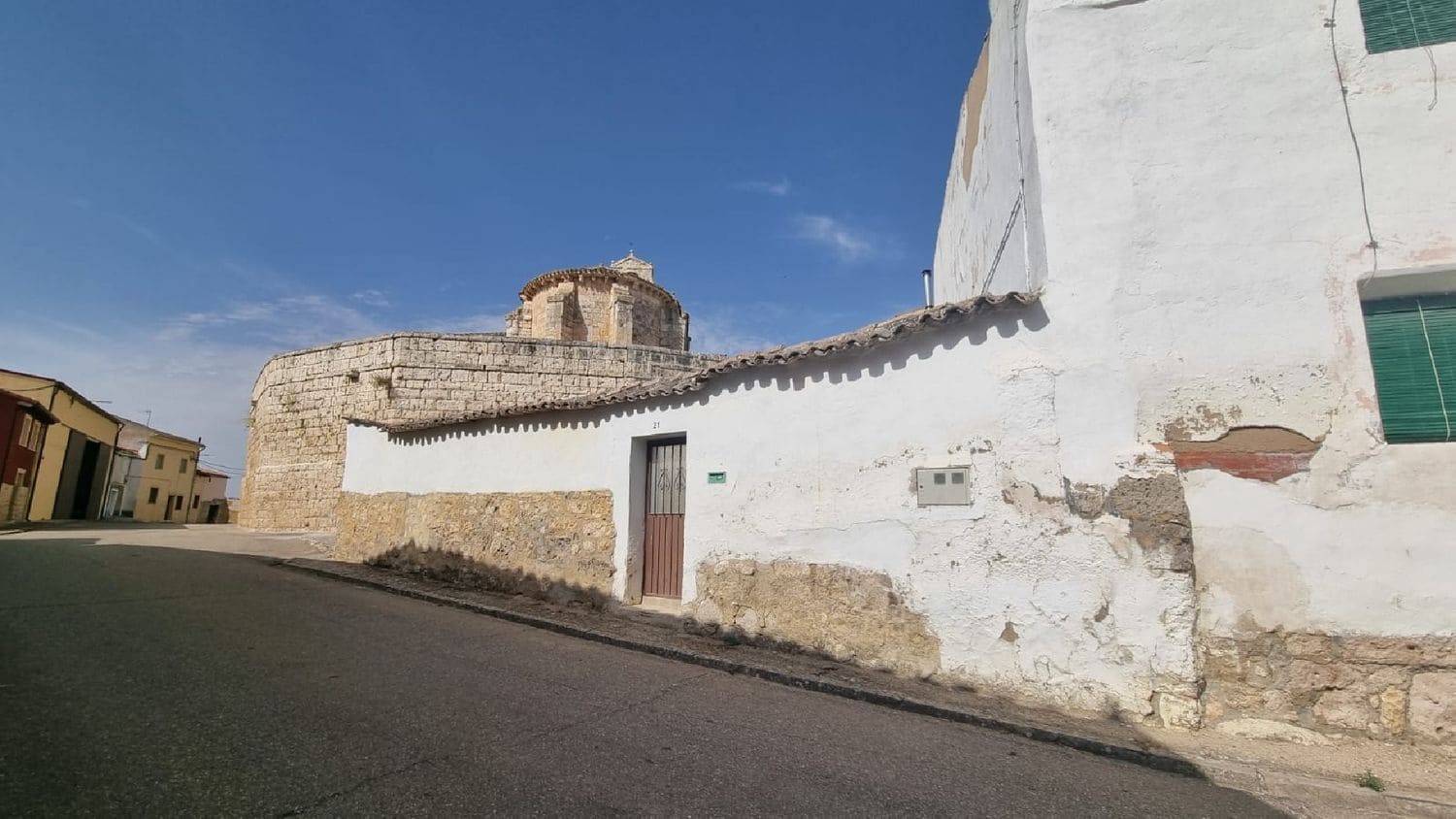 Townhouse for sale in Valdeolmillos - € 25,000 (Ref: 10130467)