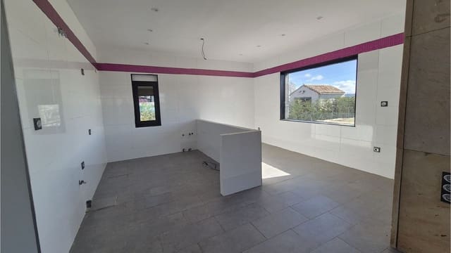 Villa in vendita in Husillos - 265.000 € (Rif: 10130471)