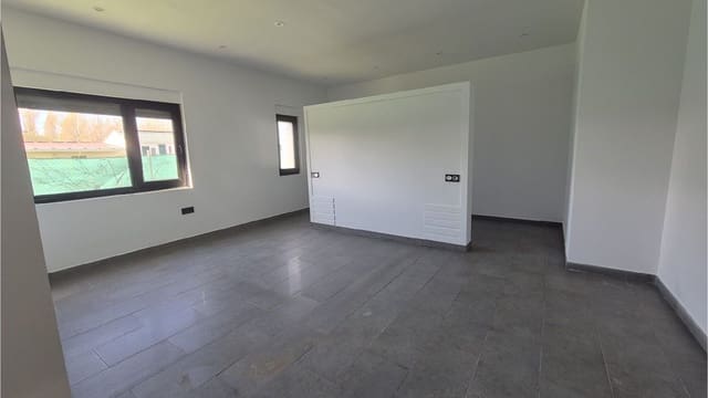 Villa in vendita in Husillos - 265.000 € (Rif: 10130471)