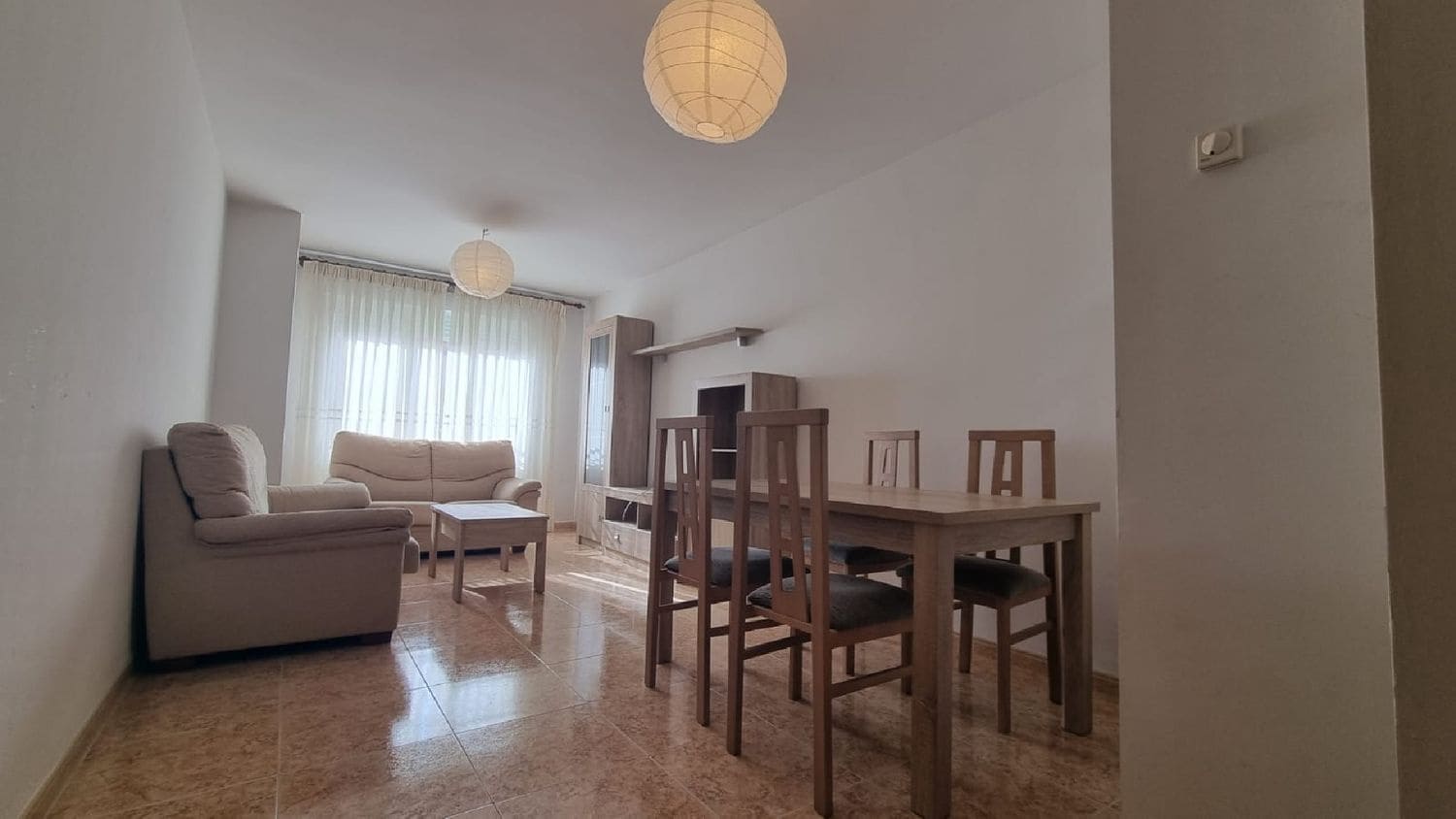 Lejlighed til leje i Palencia by - € 600 (Ref: 10168078)