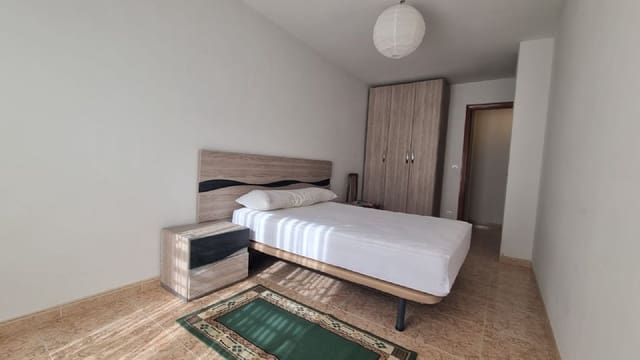 Lejlighed til leje i Palencia by - € 600 (Ref: 10168078)