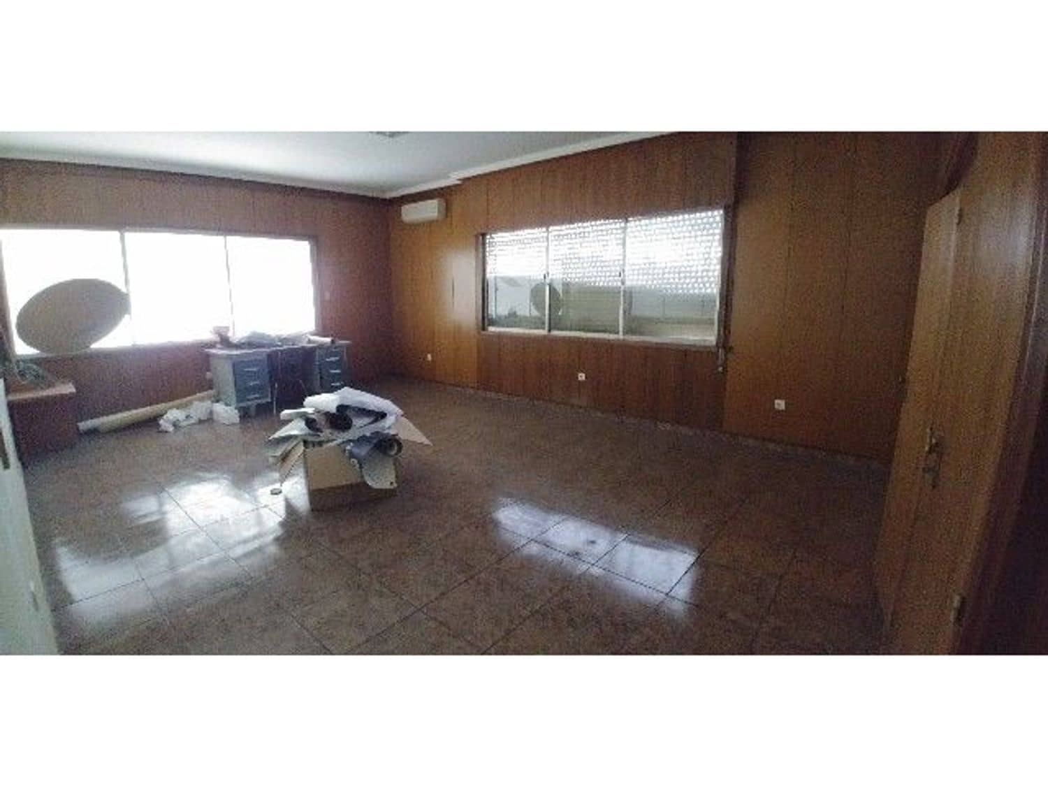 Comercial para venda em Palencia / Palenca cidade - 350 000 € (Ref: 3835671)