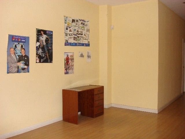 Komercyjne na sprzedaż w Miasto Palencia - 280 000 € (Ref: 3835835)