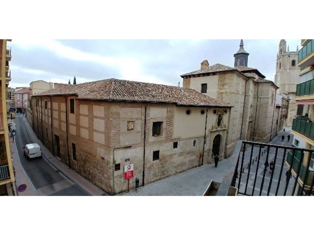 4 bedroom Apartment for sale in Palencia city - € 250,000 (Ref: 3835998)