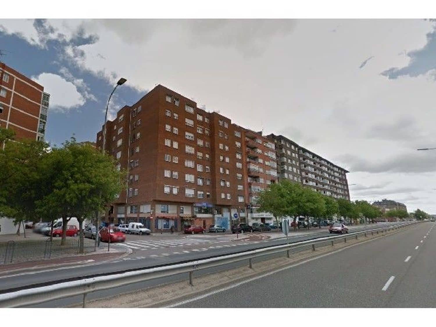 Garage til salg i Palencia by - € 5.500 (Ref: 3850992)