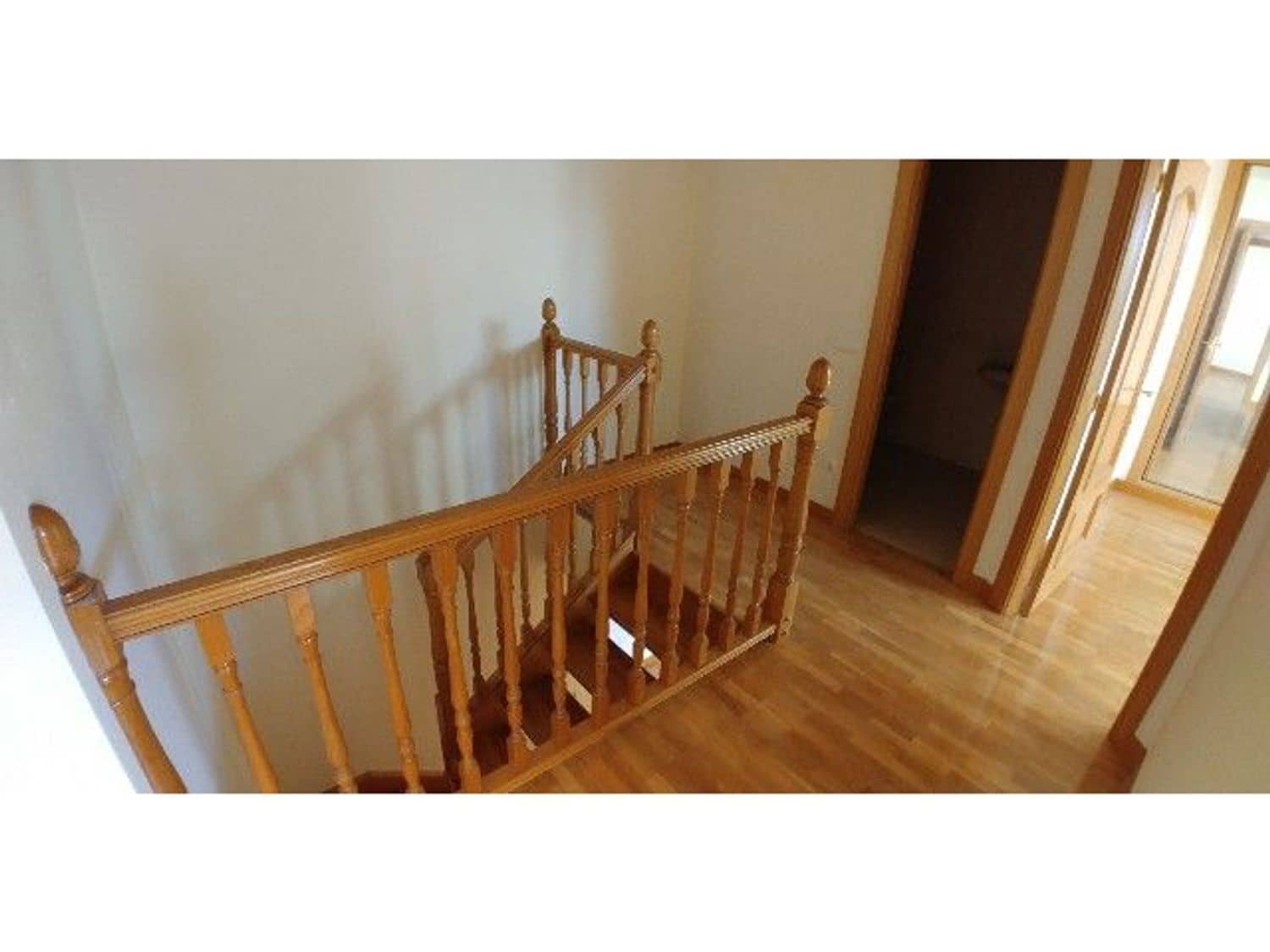 Apartment for sale in Palencia city - € 255,000 (Ref: 3907761)