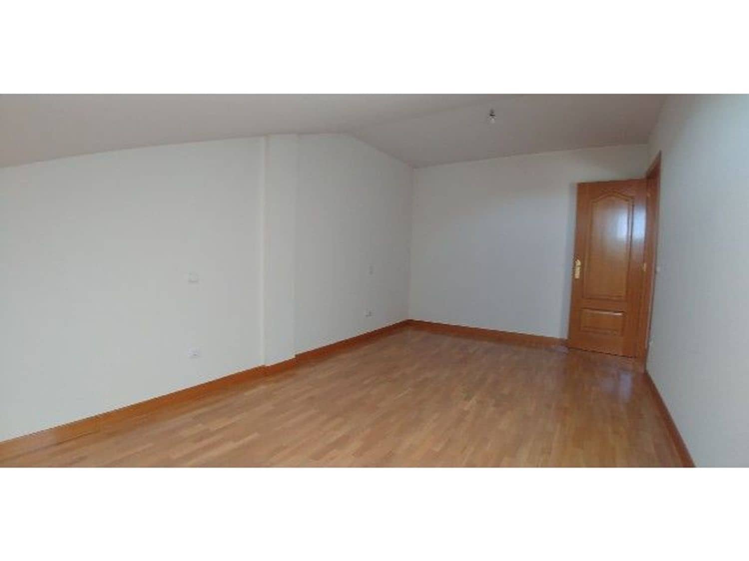 Apartment for sale in Palencia city - € 255,000 (Ref: 3907761)