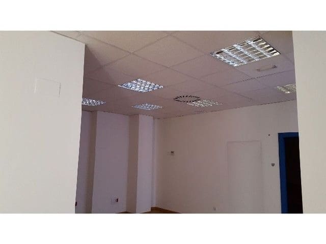 Comercial para venda em Palência / Palença cidade - 400 000 € (Ref: 3907783)