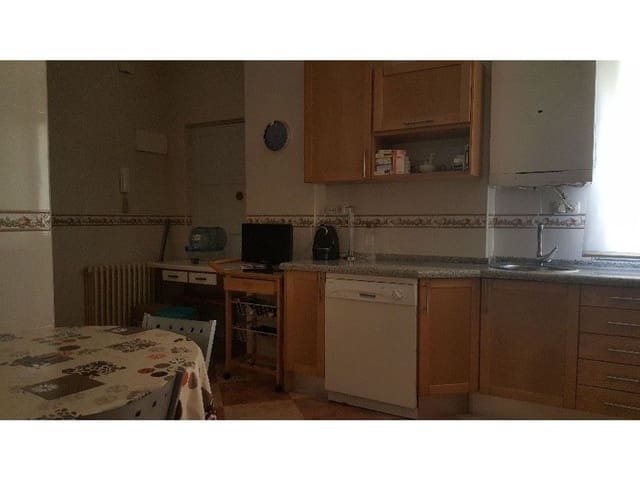 5 bedroom Apartment for sale in Palencia city - € 430,000 (Ref: 4222107)